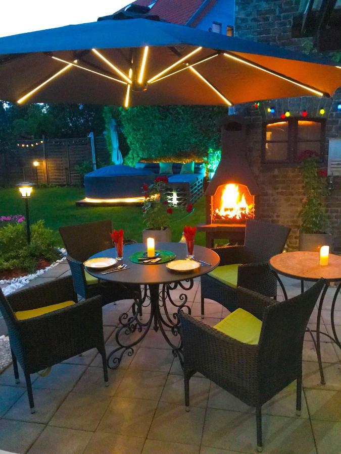 "Casa20200" 2 X Apartments Je 150Qm Fuer Business, Familien, Gruppen, Handwerker 15Min Von Berlin, Erdbeerhof, Outlet B5, 5Min Vom See Falkensee !! 2 Apartment Each 150Qm For Business , Families 15Min From Berlin!! ภายนอก รูปภาพ