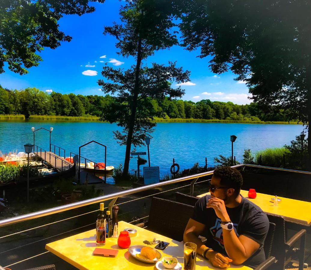 "Casa20200" 2 X Apartments Je 150Qm Fuer Business, Familien, Gruppen, Handwerker 15Min Von Berlin, Erdbeerhof, Outlet B5, 5Min Vom See Falkensee !! 2 Apartment Each 150Qm For Business , Families 15Min From Berlin!! ภายนอก รูปภาพ