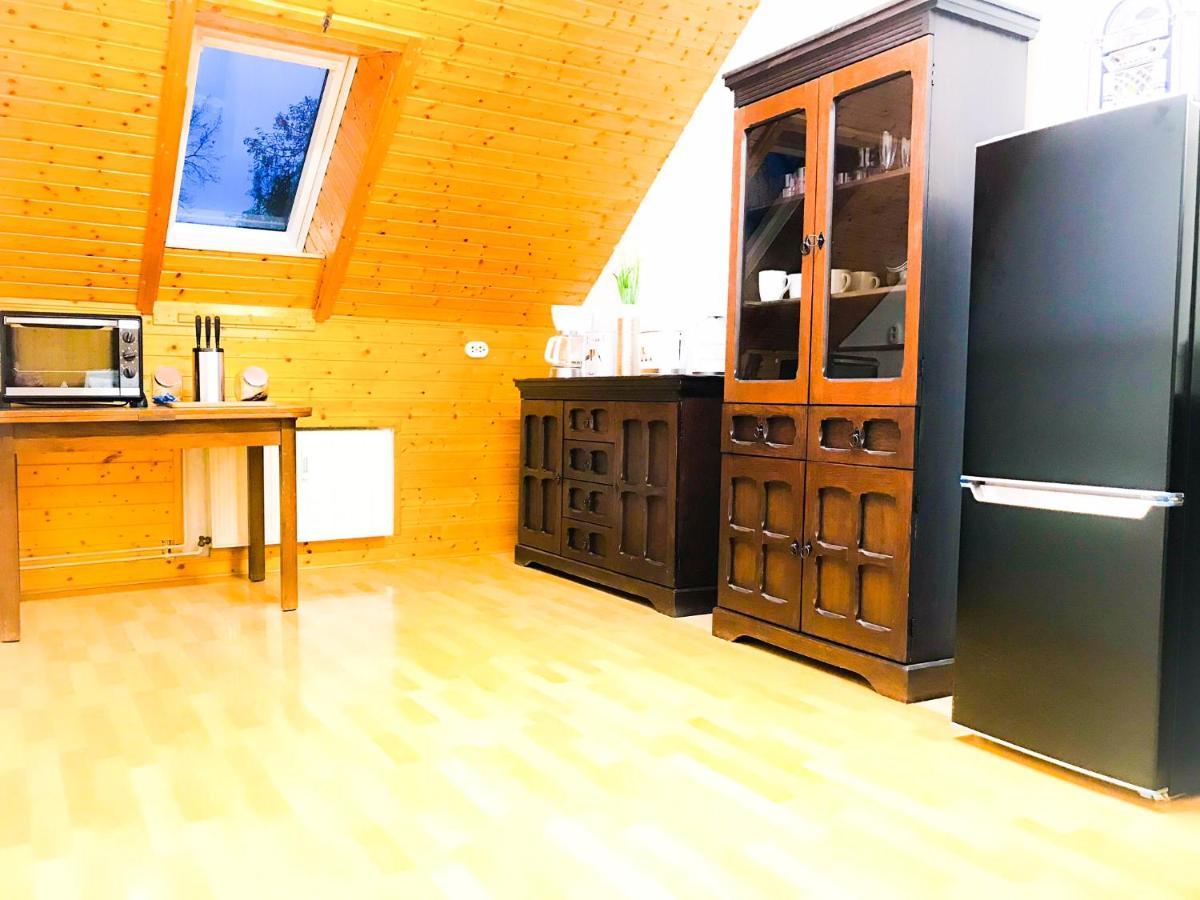 "Casa20200" 2 X Apartments Je 150Qm Fuer Business, Familien, Gruppen, Handwerker 15Min Von Berlin, Erdbeerhof, Outlet B5, 5Min Vom See Falkensee !! 2 Apartment Each 150Qm For Business , Families 15Min From Berlin!! ภายนอก รูปภาพ