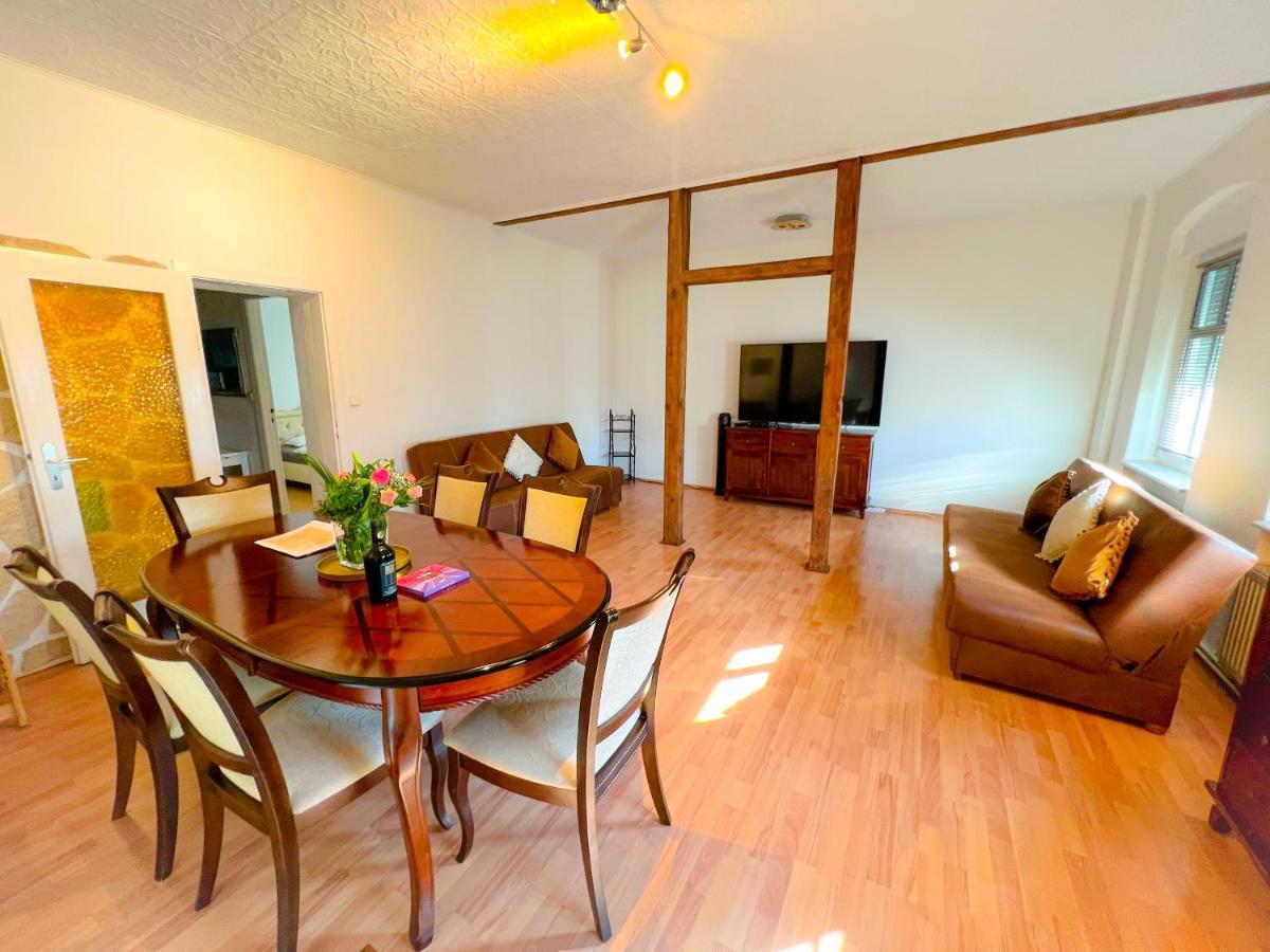 "Casa20200" 2 X Apartments Je 150Qm Fuer Business, Familien, Gruppen, Handwerker 15Min Von Berlin, Erdbeerhof, Outlet B5, 5Min Vom See Falkensee !! 2 Apartment Each 150Qm For Business , Families 15Min From Berlin!! ภายนอก รูปภาพ