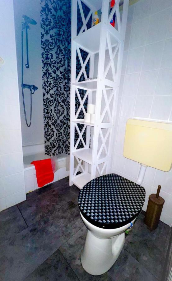 "Casa20200" 2 X Apartments Je 150Qm Fuer Business, Familien, Gruppen, Handwerker 15Min Von Berlin, Erdbeerhof, Outlet B5, 5Min Vom See Falkensee !! 2 Apartment Each 150Qm For Business , Families 15Min From Berlin!! ภายนอก รูปภาพ